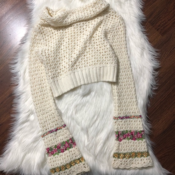 🌻SOLD🌻 Free People cropped crochet floral cardi - Picture 7 of 8